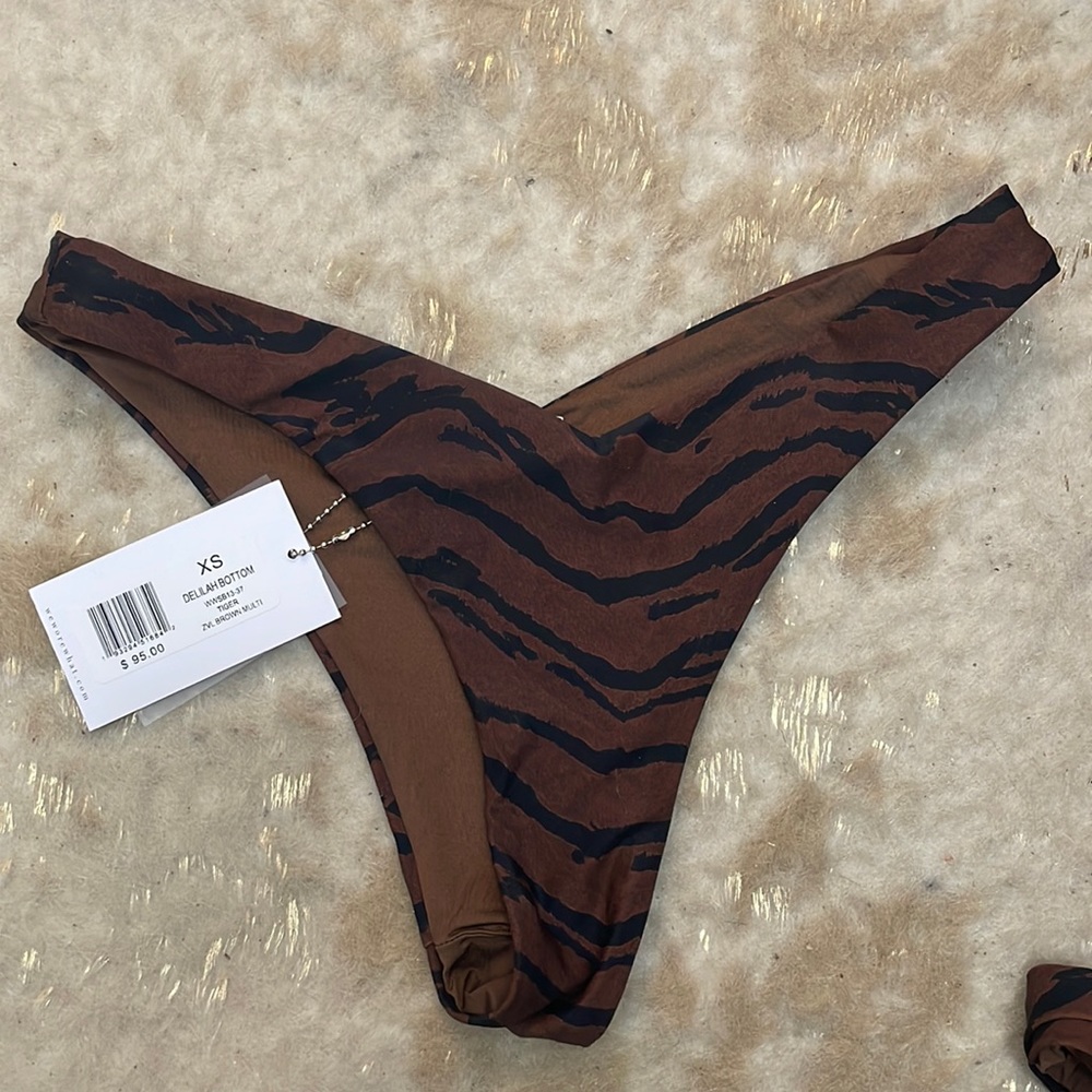 Weworewhat Delilah bottom
